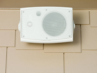 Soinu-estaldura adimenduna: VNETPA-rekin hormako-muntatutako bozgorailuak hau...